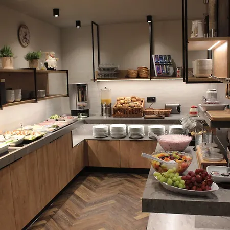 Meyerhof Heiligenrode 3*